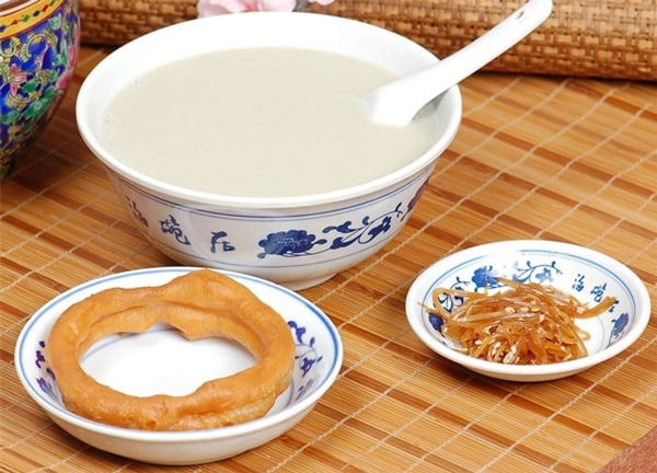 Snacking in Beijing Guide