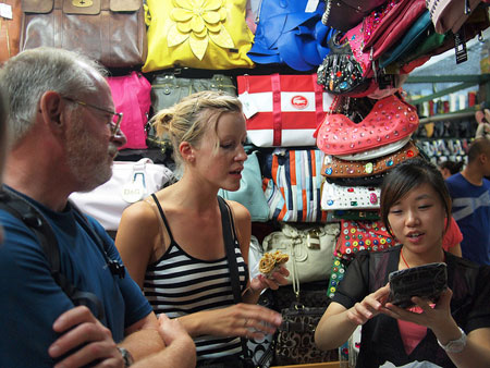 How to Haggle with Tough Chinese Salespeople